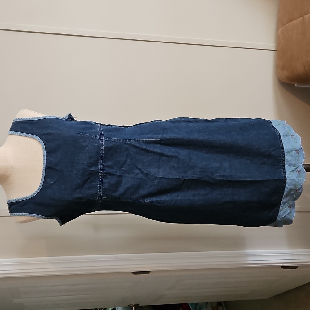 Liz Claiborne Size 8 denim A-line side zip Empire Waist